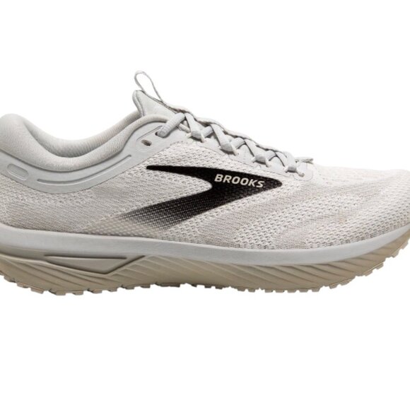 Athletic_Shoes